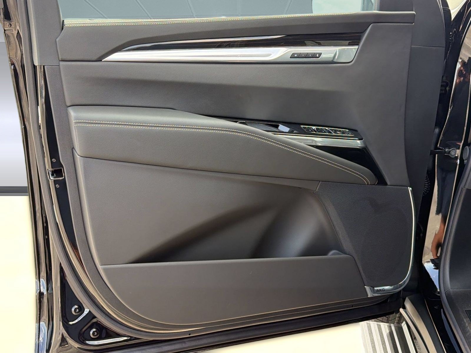 2026 Cadillac Escalade Luxury - Photo 14