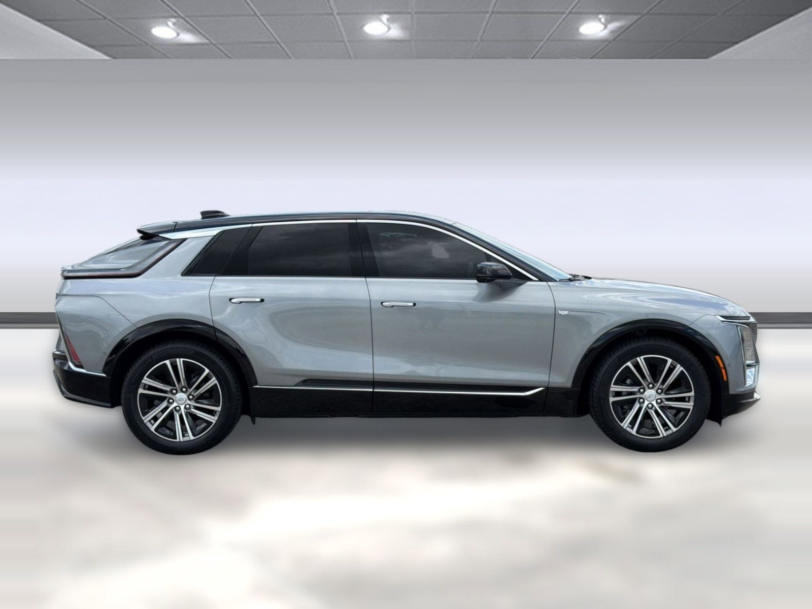 2025 Cadillac LYRIQ Luxury 2 - Photo 8