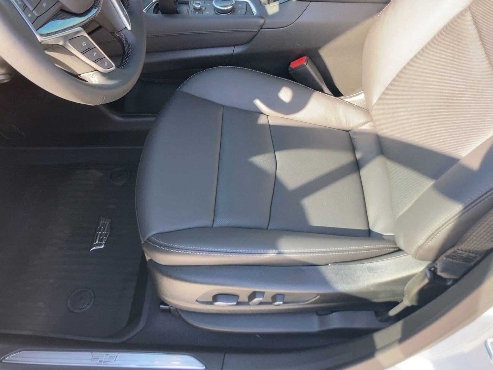 2026 Cadillac XT5 Sport - Photo 12