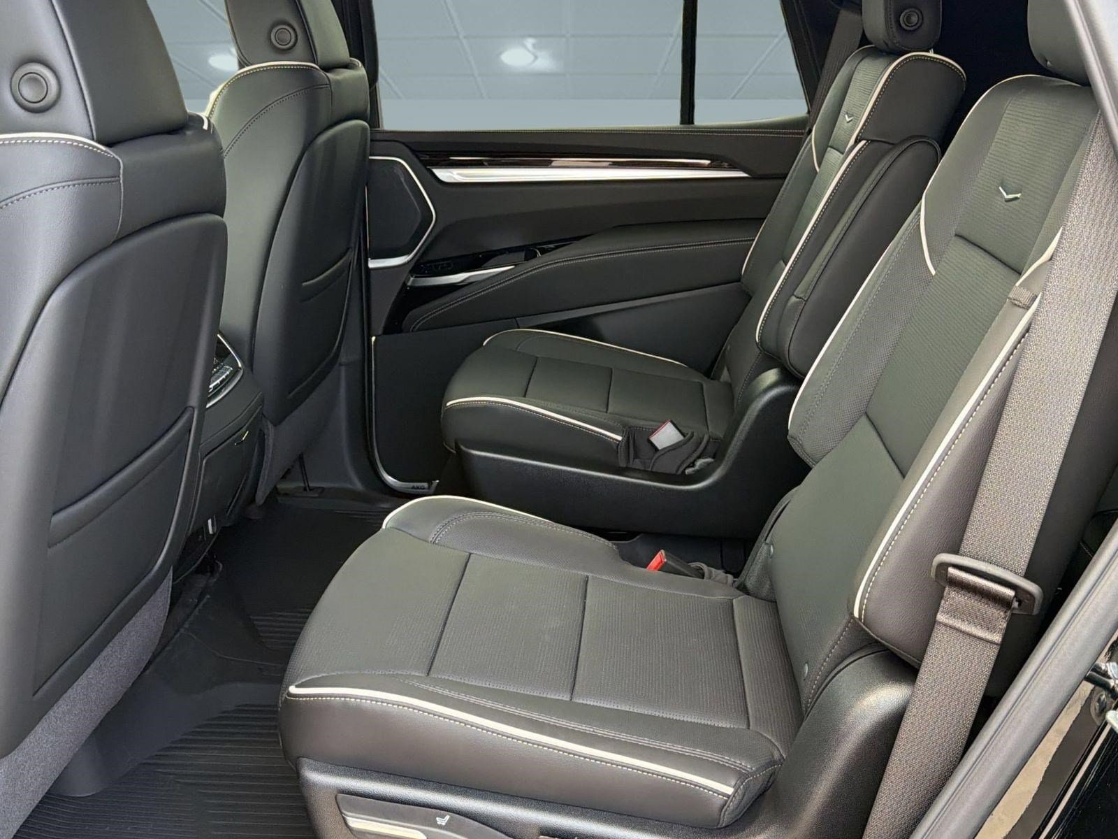 2026 Cadillac Escalade Luxury - Photo 25