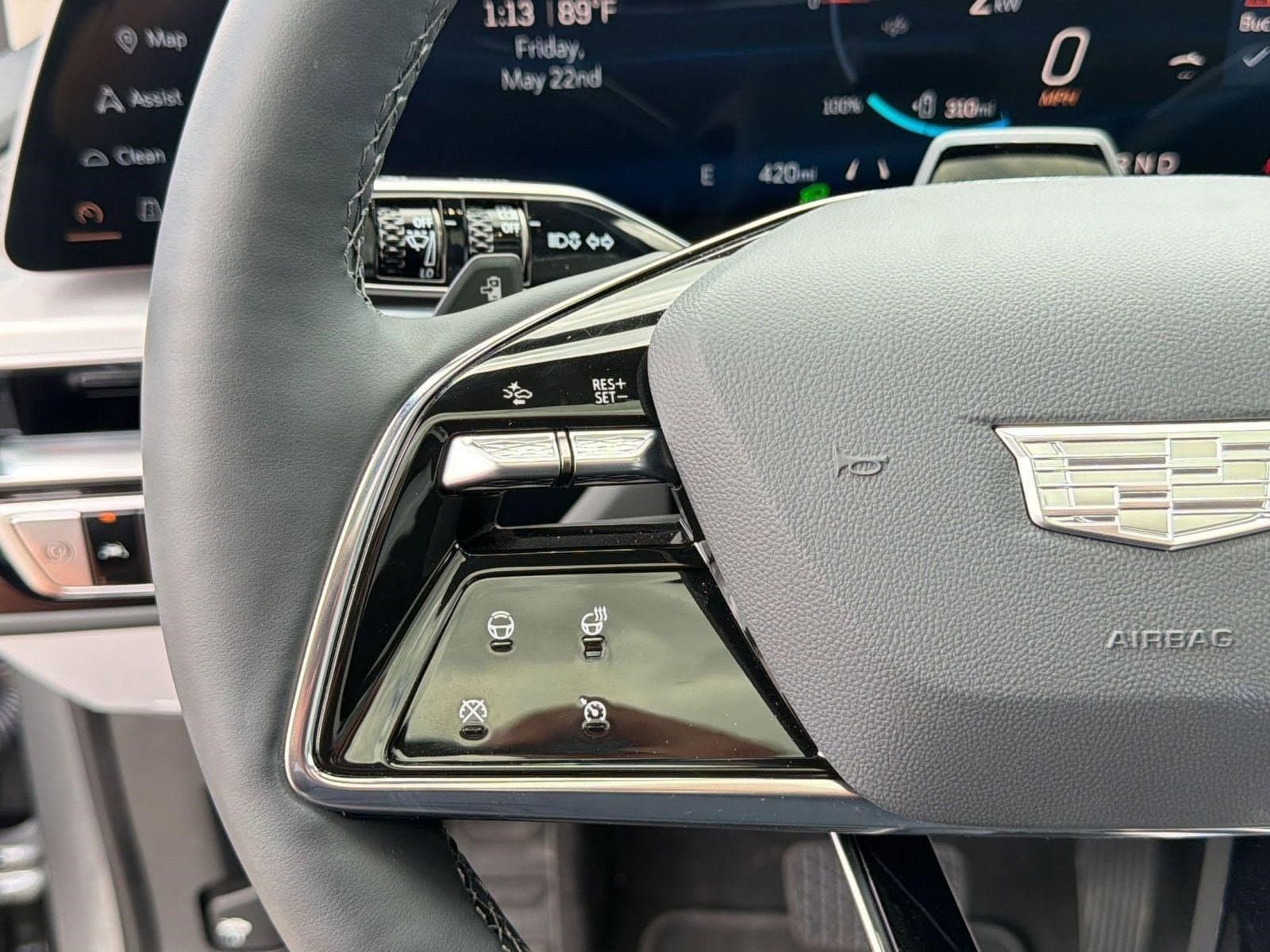 2025 Cadillac LYRIQ Luxury 2 - Photo 18