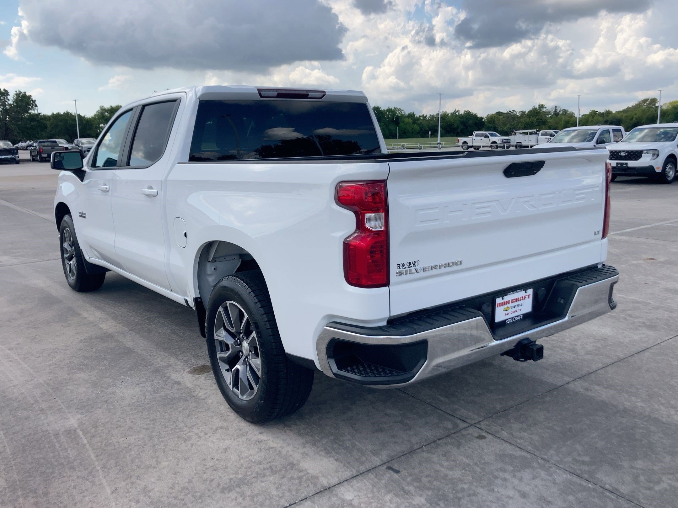 2020 Chevrolet Silverado 1500 LT photo 3