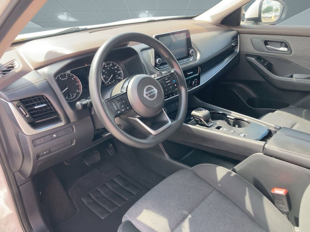 Used 2021 Nissan Rogue SV