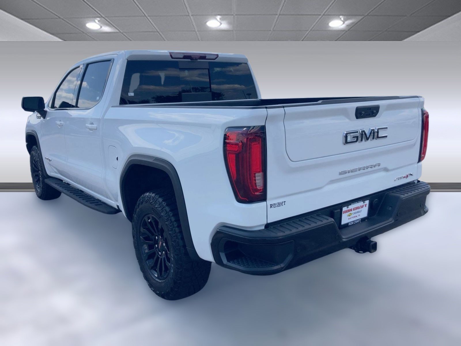 2023 Gmc Sierra 1500 AT4X photo 3
