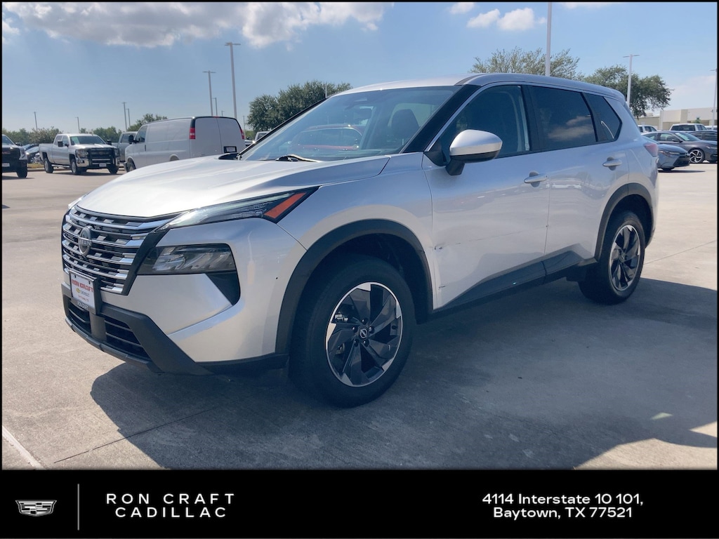 Used 2024 Nissan Rogue SV