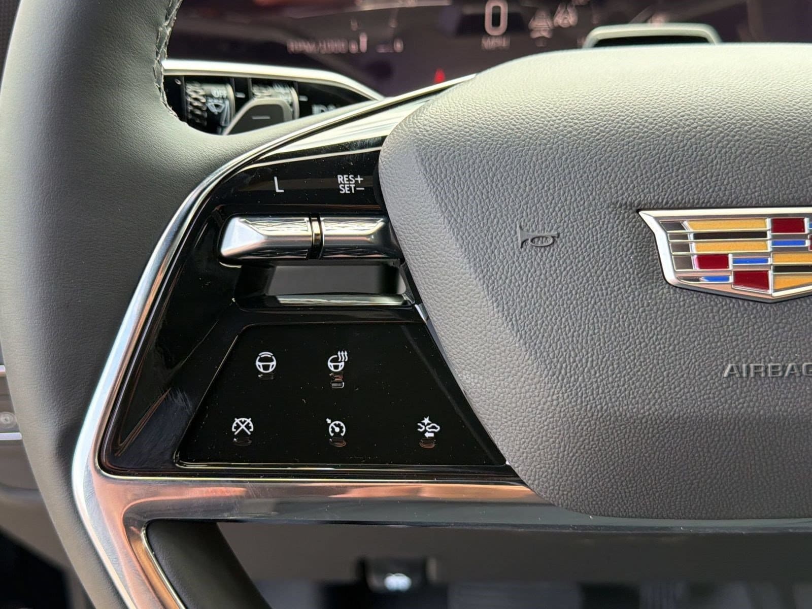 2026 Cadillac Escalade Luxury - Photo 17