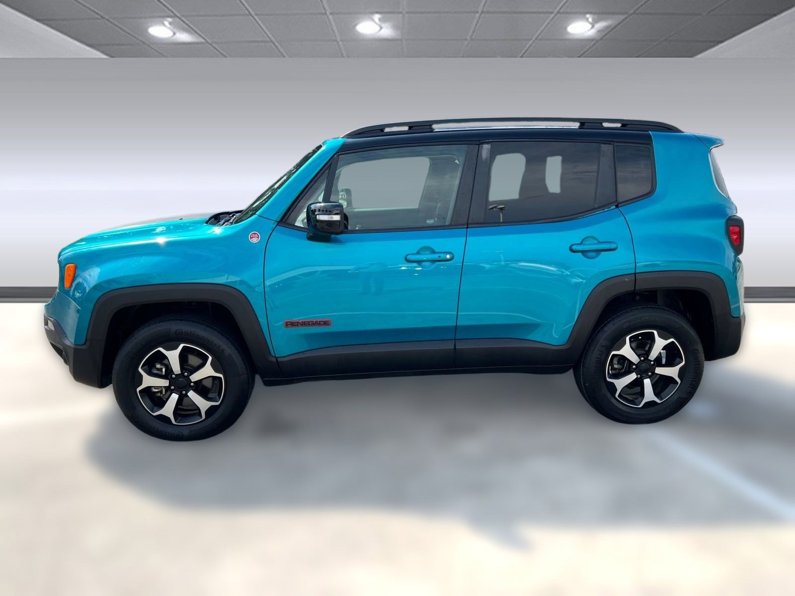 2022 Jeep Renegade Trailhawk photo 2
