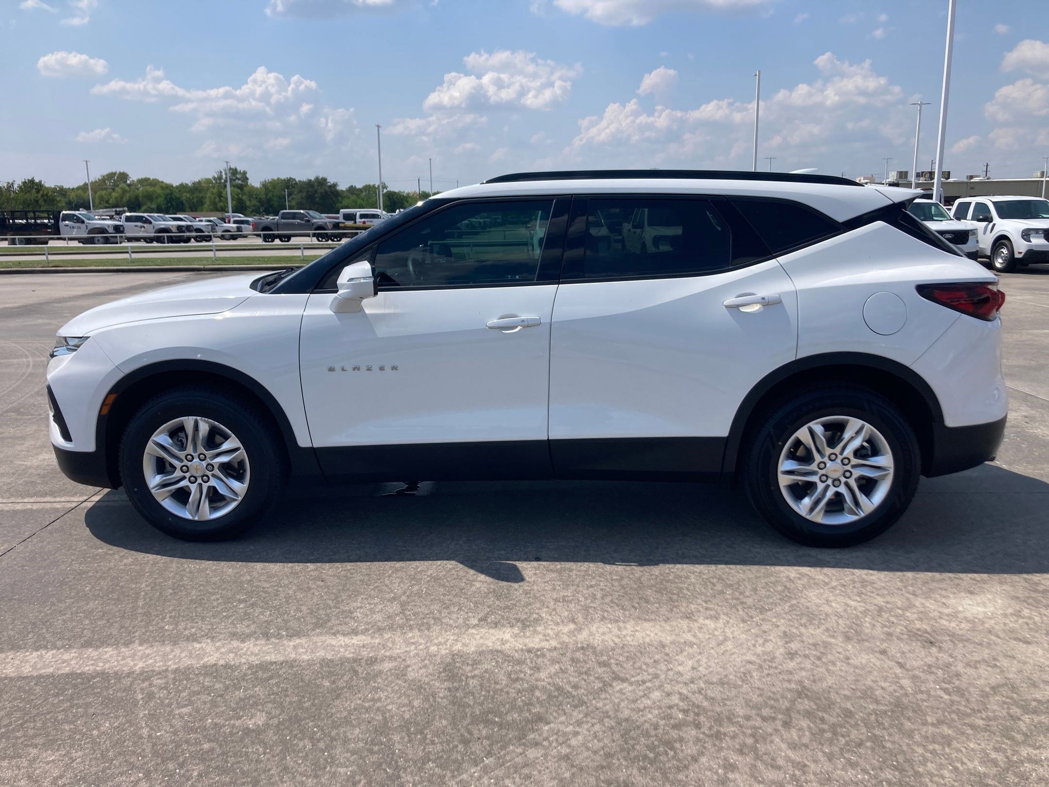 2022 Chevrolet Blazer 3LT photo 2