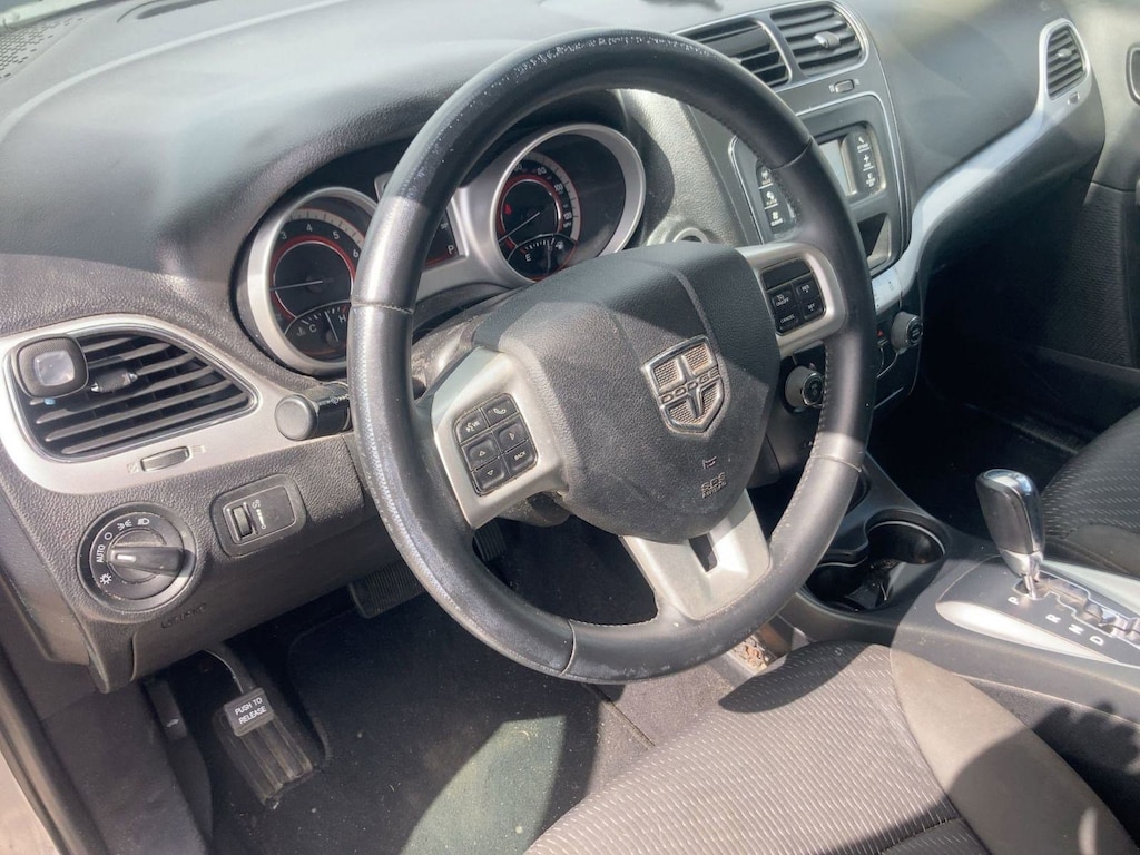 Used 2018 Dodge Journey SE SUV