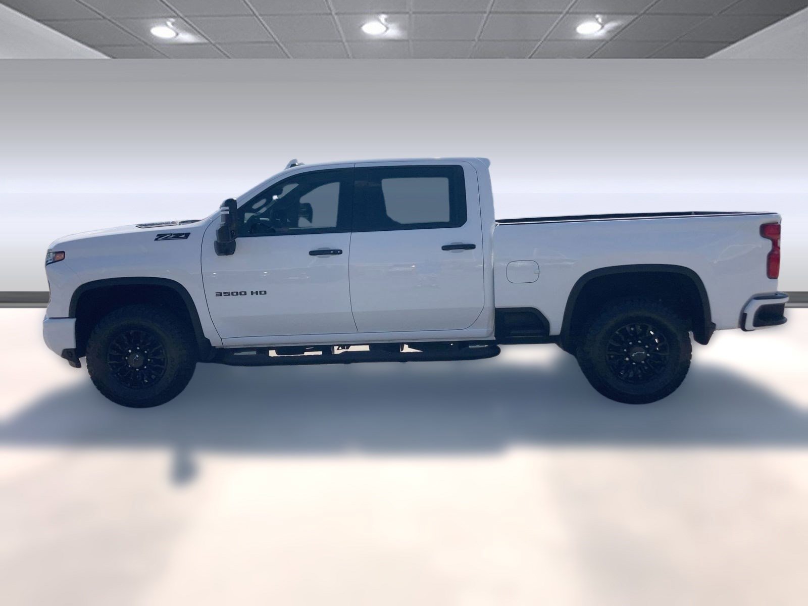 2024 Chevrolet Silverado 3500HD LTZ photo 2