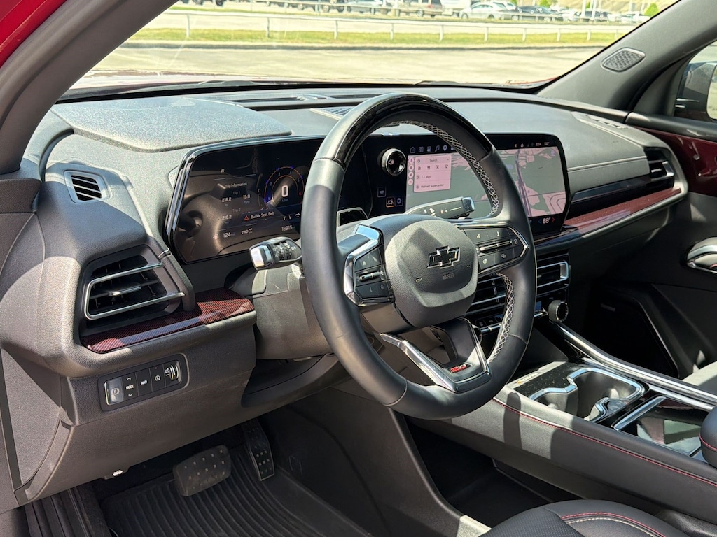 Used 2024 Chevrolet Traverse Z71 SUV