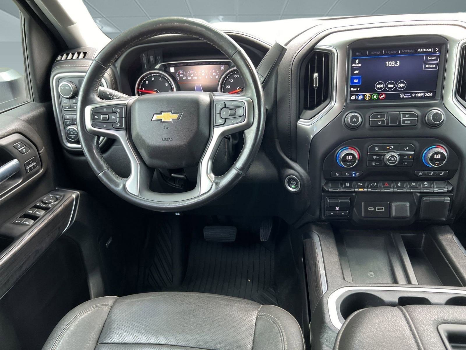 2022 Chevrolet Silverado 3500HD LTZ photo 4