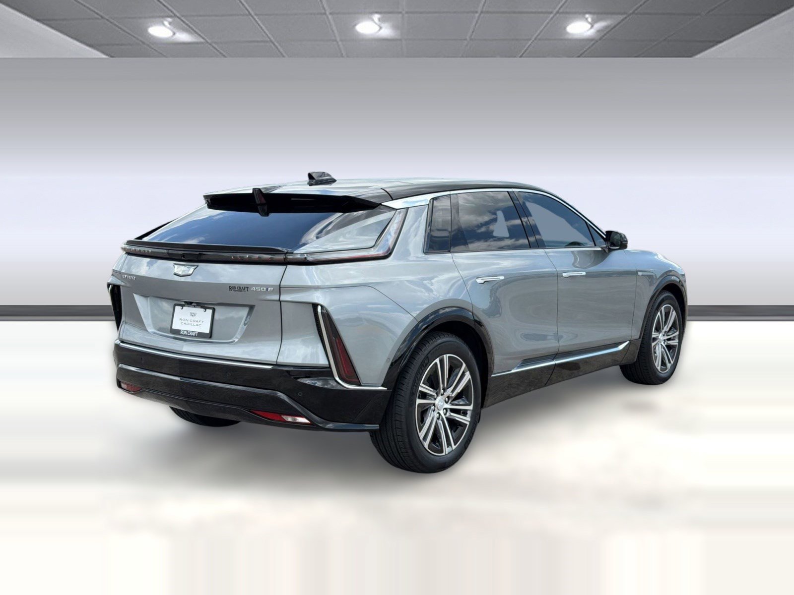 2025 Cadillac LYRIQ Luxury 2 - Photo 9