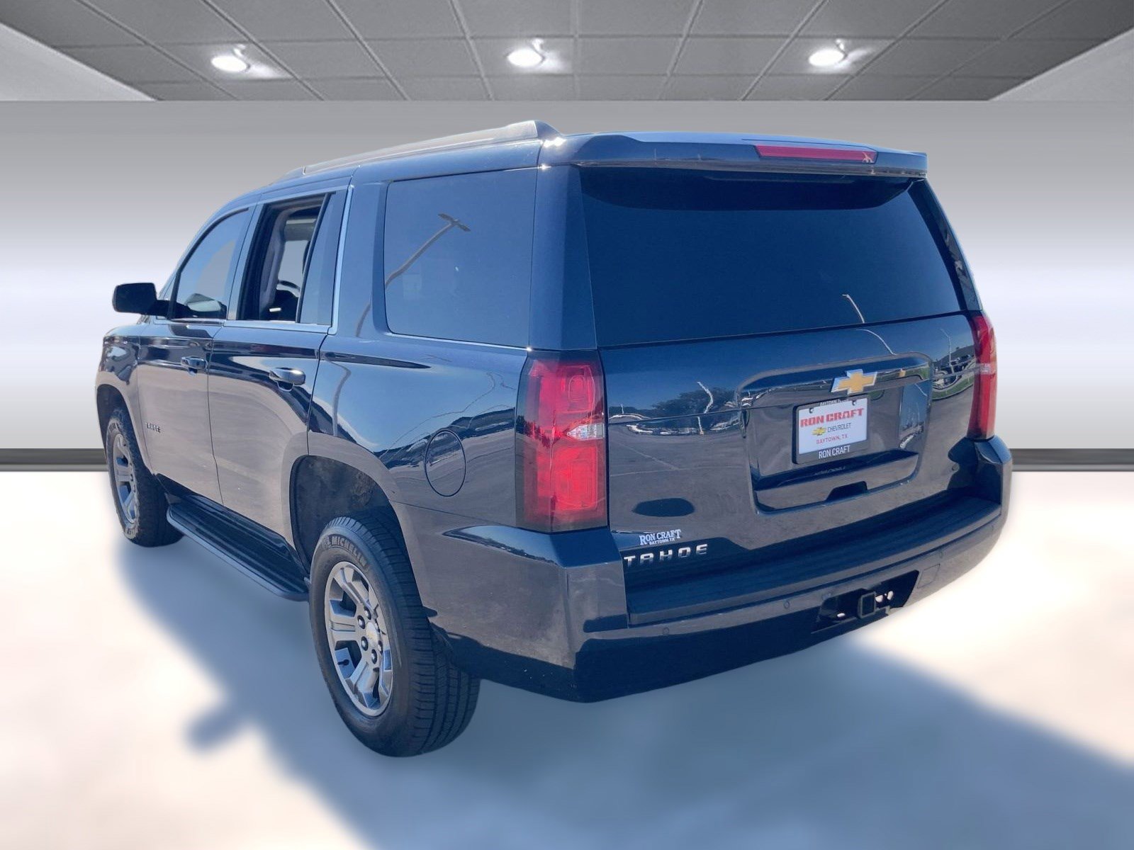 2020 Chevrolet Tahoe LS photo 3