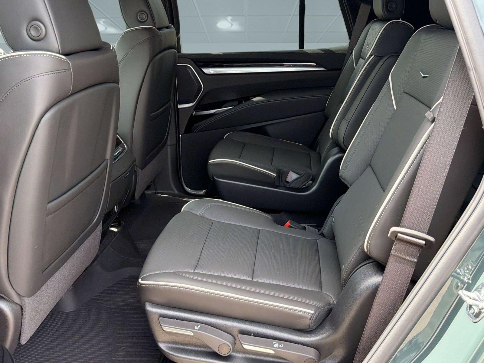 2026 Cadillac Escalade Sport - Photo 20