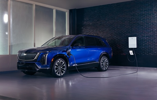 2027%20Cadillac%20VISTIQ%20Sport.jpg