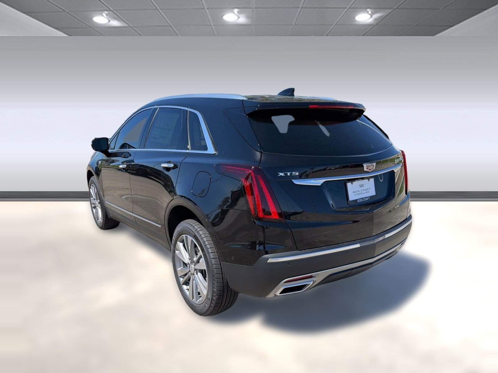 2026 Cadillac XT5 Premium Luxury - Photo 3