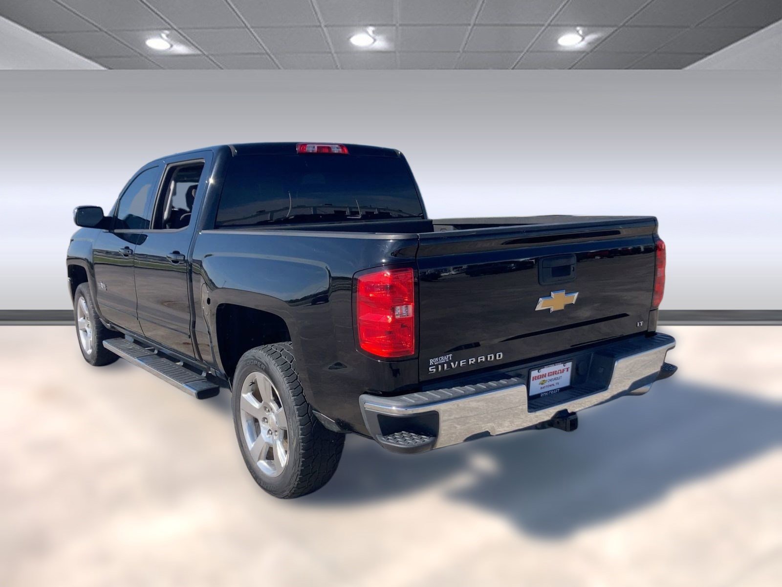 2018 Chevrolet Silverado 1500 LT photo 3