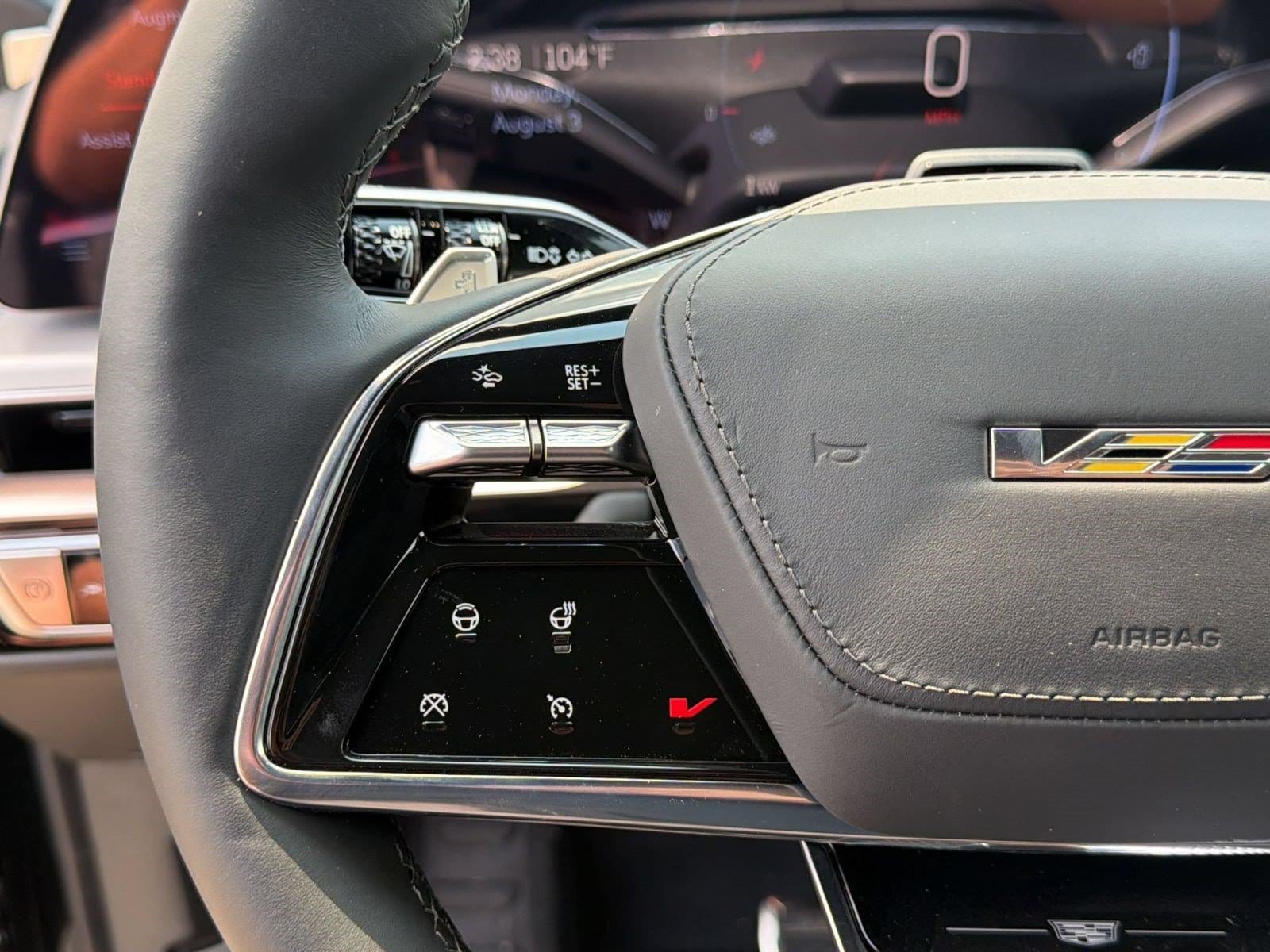 2026 Cadillac LYRIQ V Premium - Photo 17