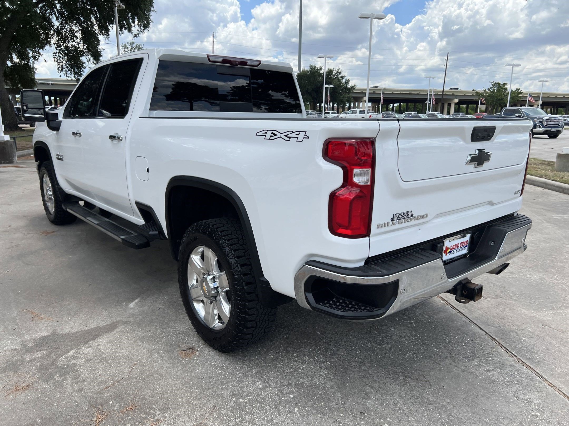 2022 Chevrolet Silverado 3500HD LTZ photo 3