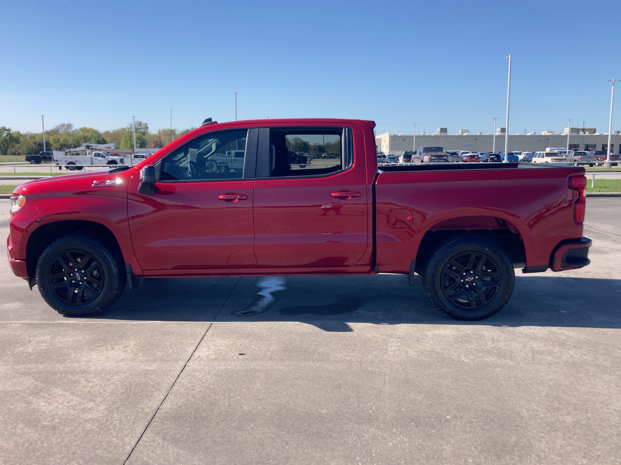 2024 Chevrolet Silverado 1500 RST photo 2