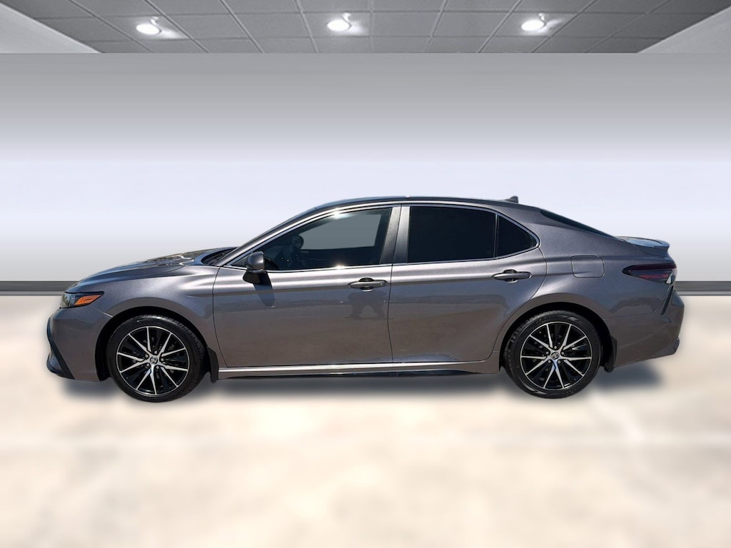 Used 2024 Toyota Camry SE Sedan