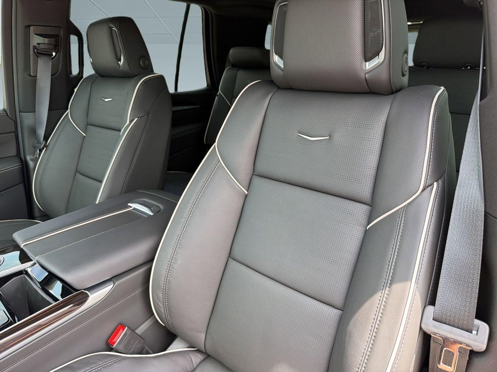 2026 Cadillac Escalade Luxury - Photo 20