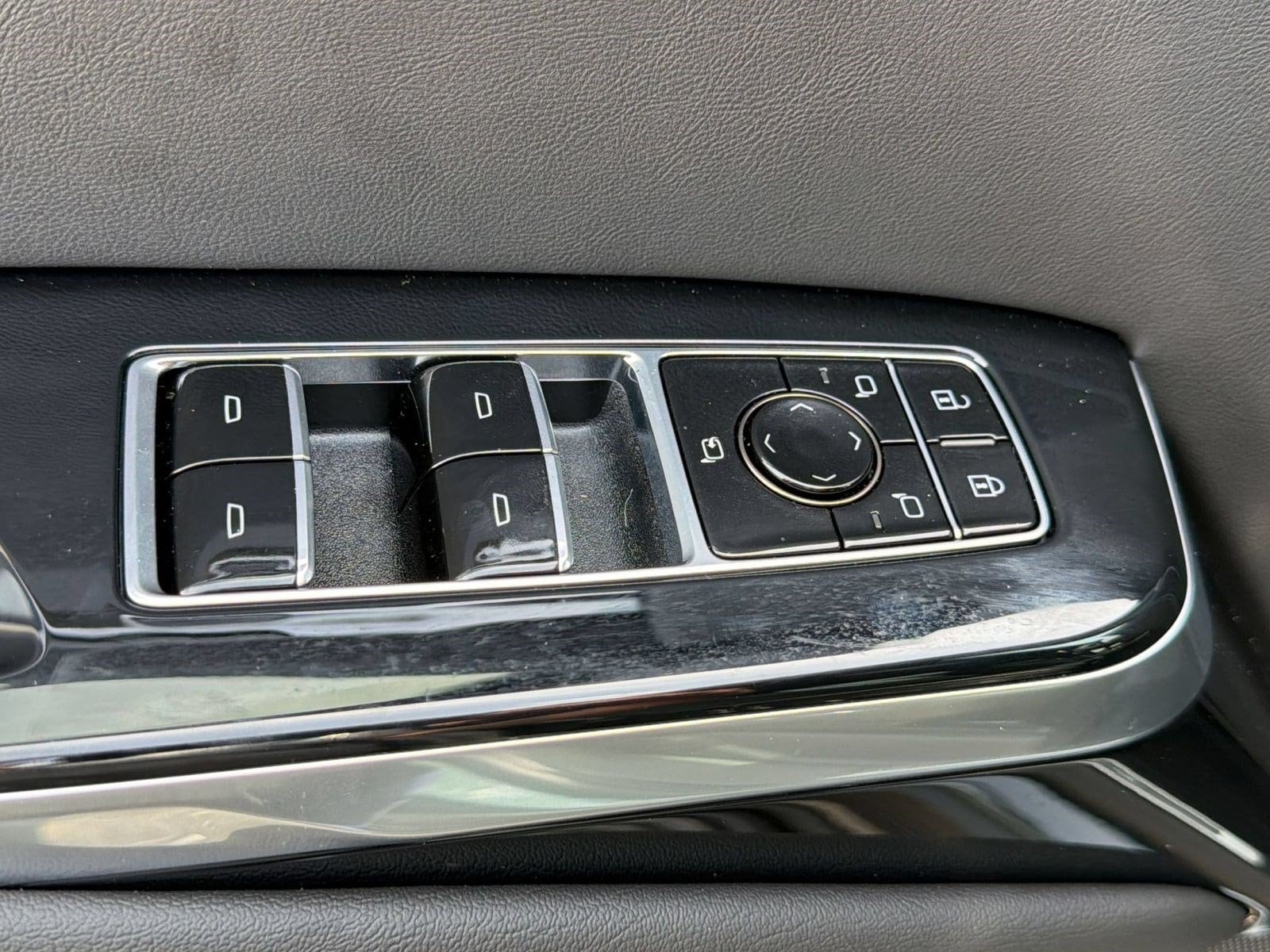 2026 Cadillac Escalade Sport - Photo 14