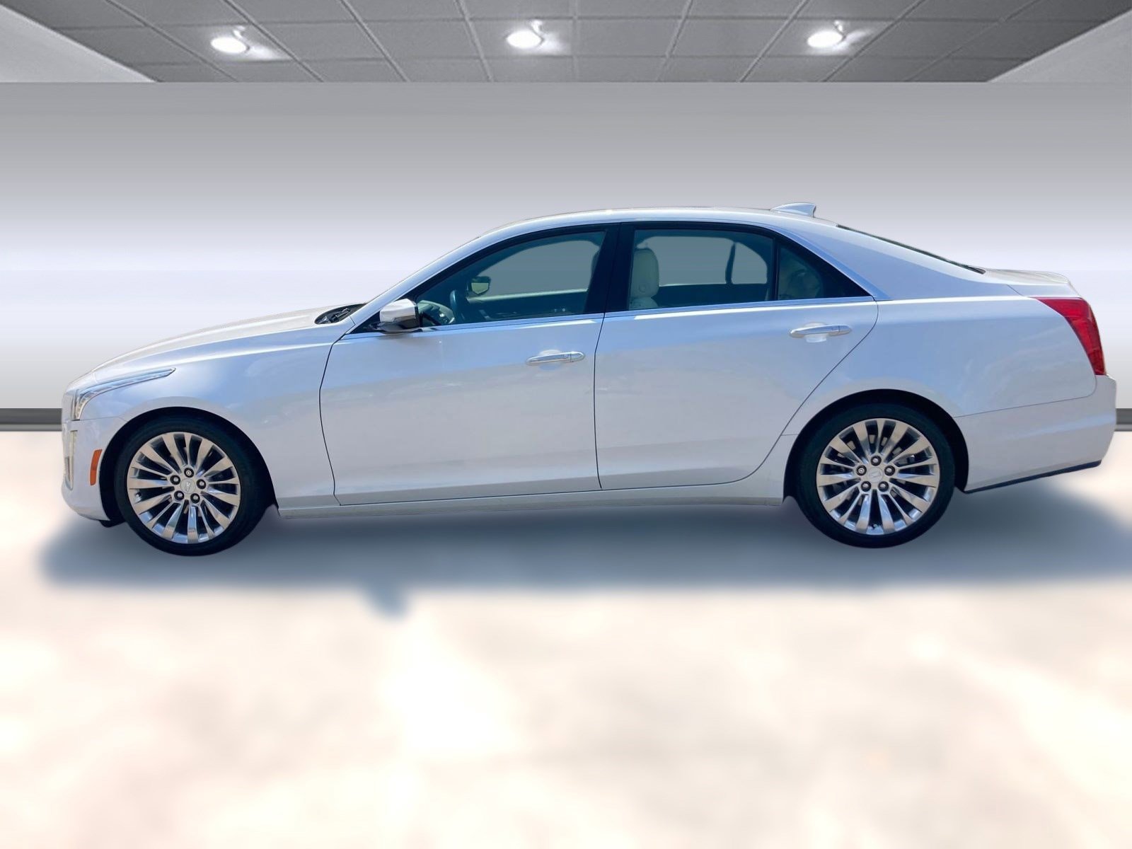 2019 Cadillac CTS Luxury photo 2