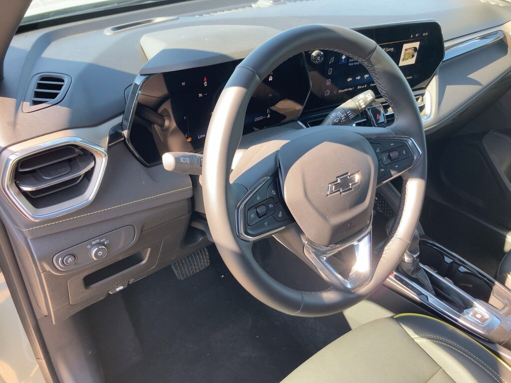 Used 2025 Chevrolet Trailblazer Activ SUV