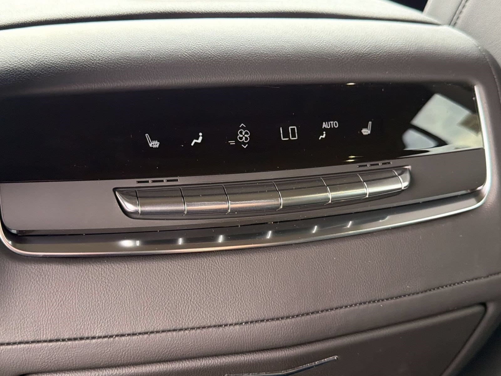 2026 Cadillac Escalade Sport - Photo 22