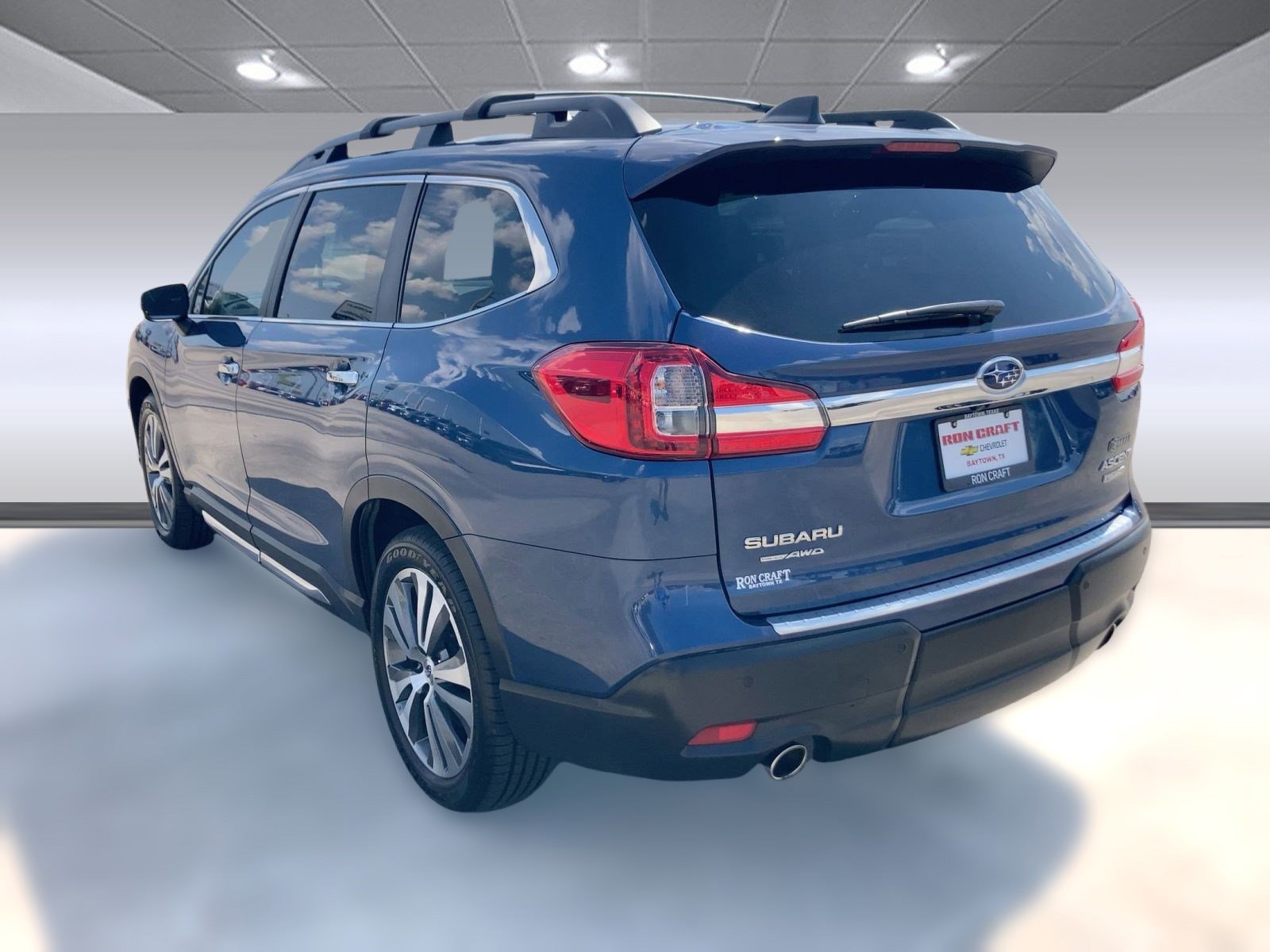 2019 Subaru Ascent Touring photo 2