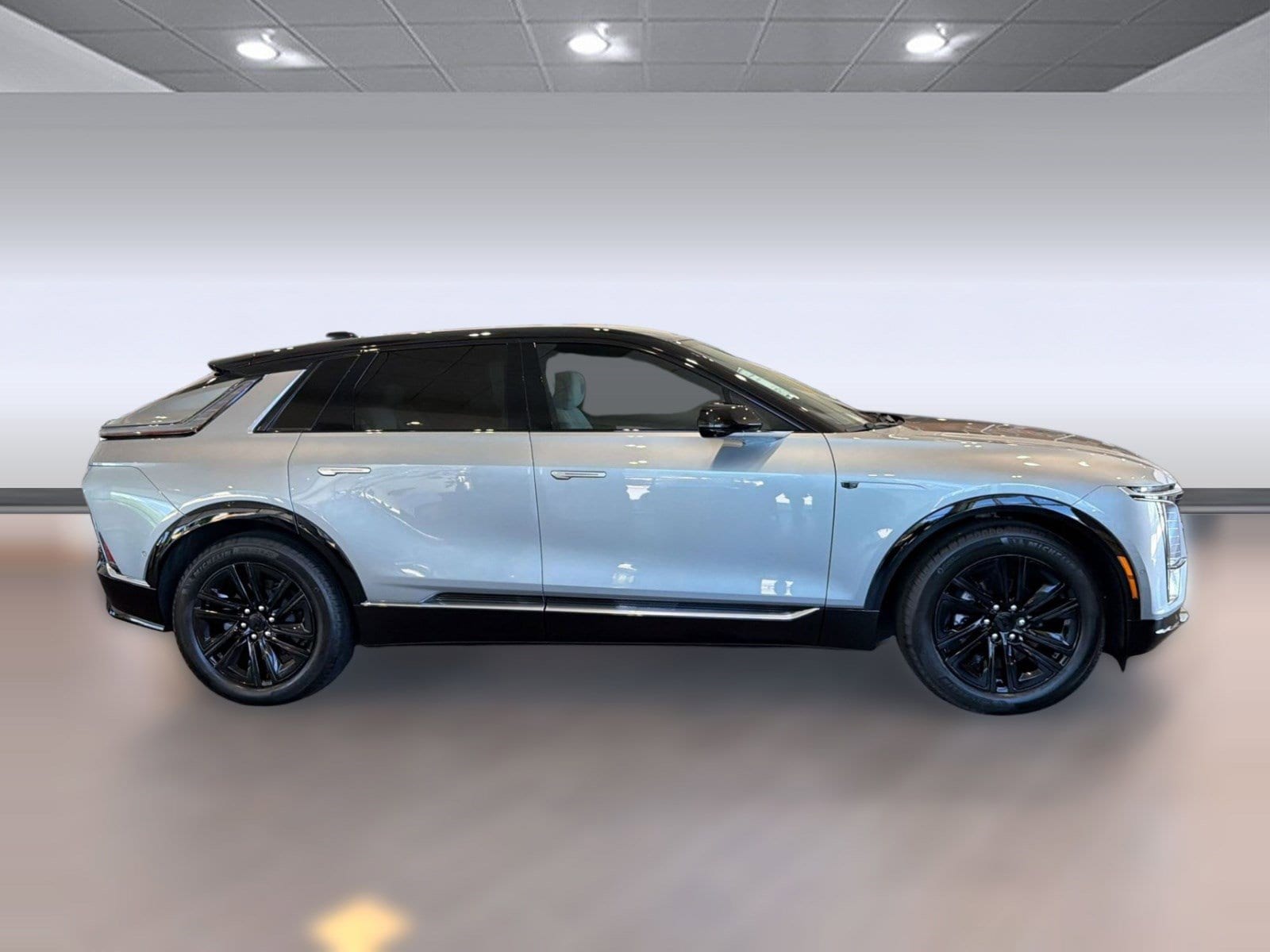 2025 Cadillac LYRIQ Luxury 2 - Photo 7