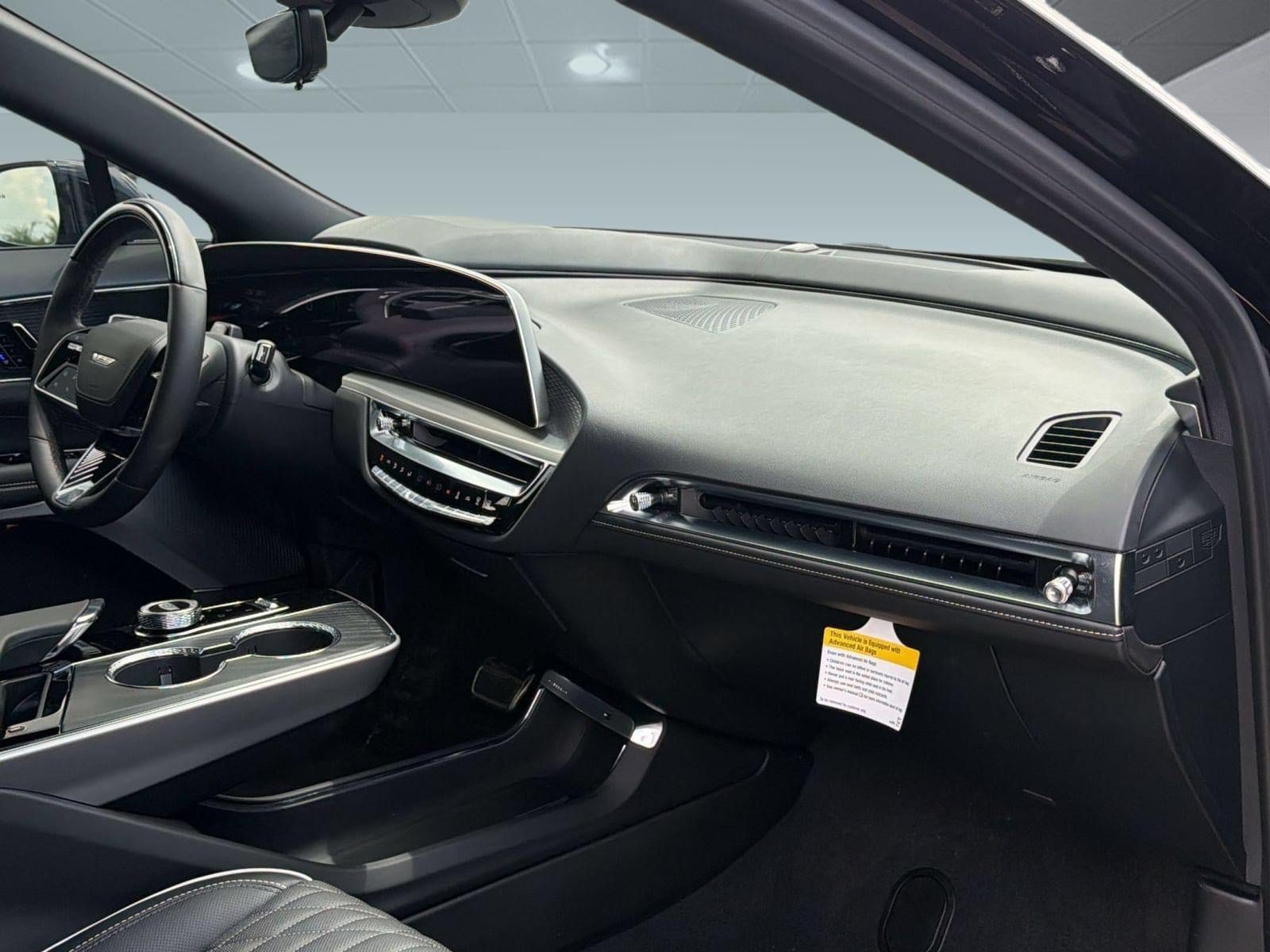 2026 Cadillac LYRIQ V Premium - Photo 30