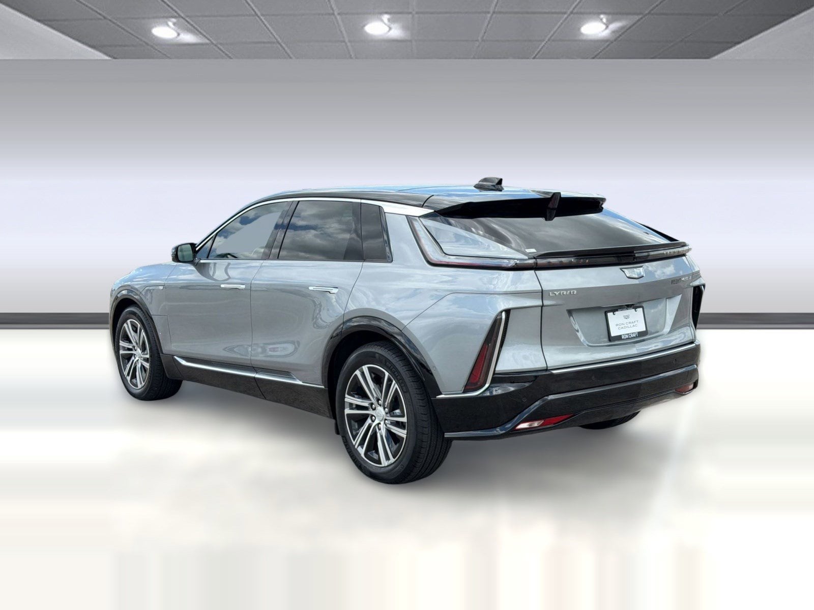 2025 Cadillac LYRIQ Luxury 2 - Photo 3