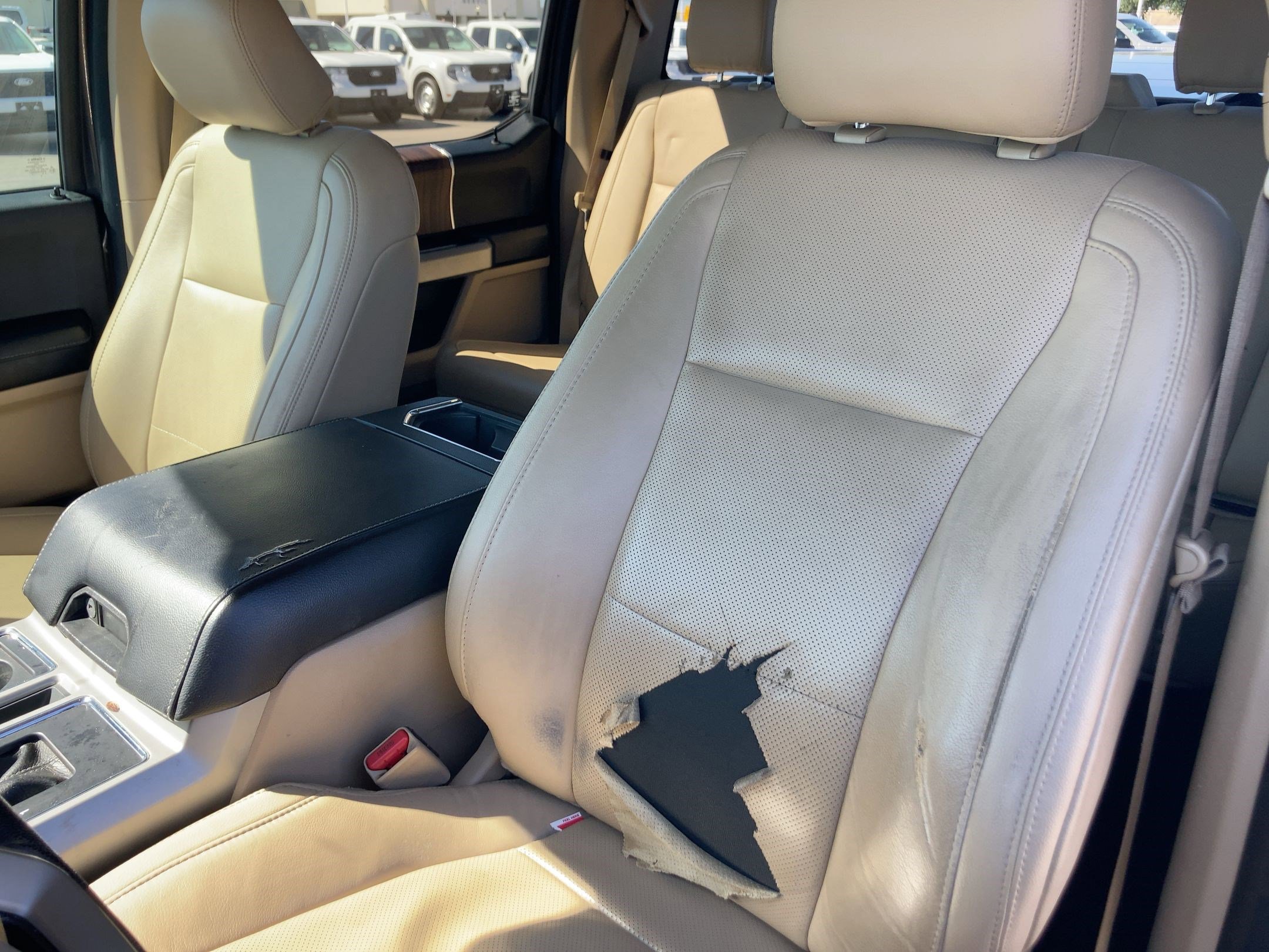2016 Ford F-150 Lariat photo 4