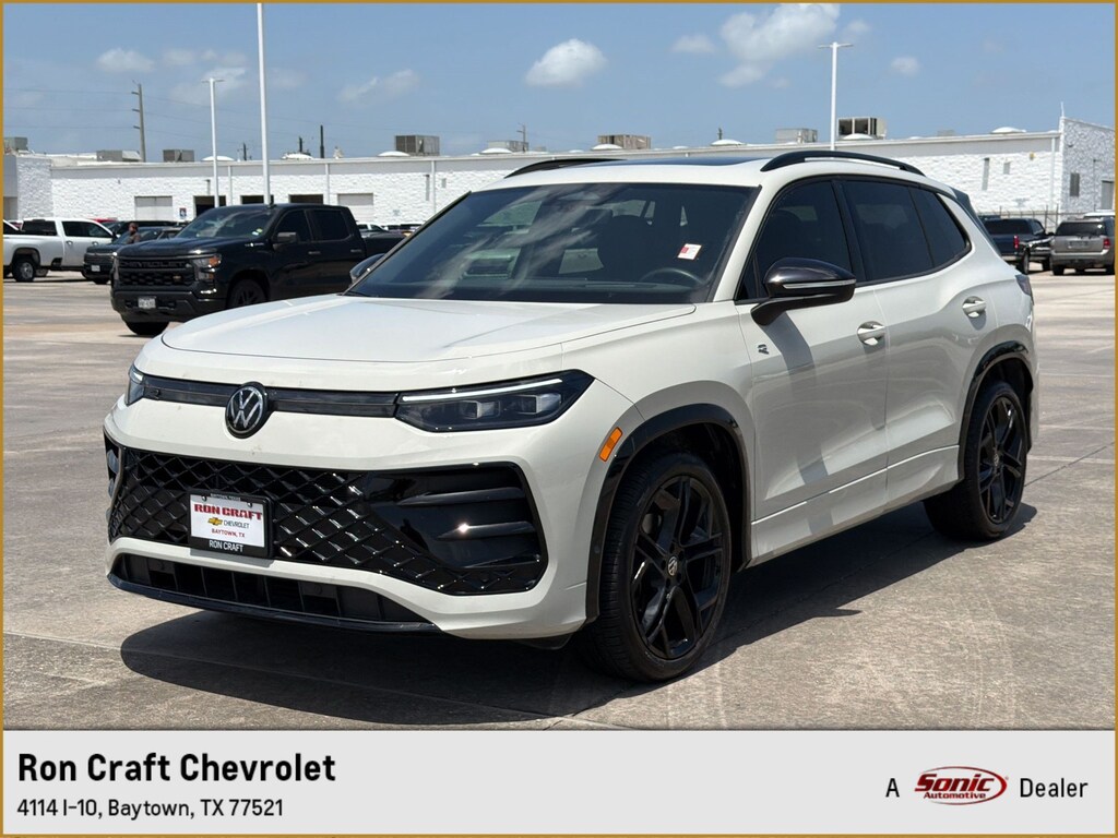 Used 2026 Volkswagen Tiguan SE R-Line Black SUV