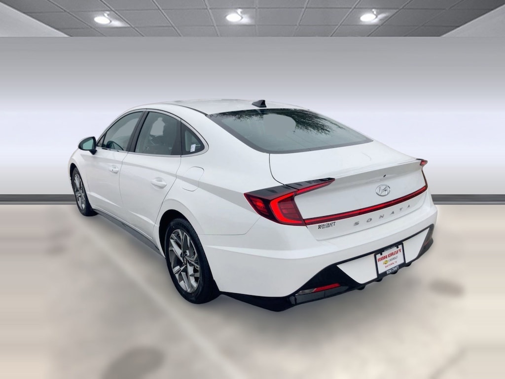Used 2022 Hyundai Sonata SEL Sedan