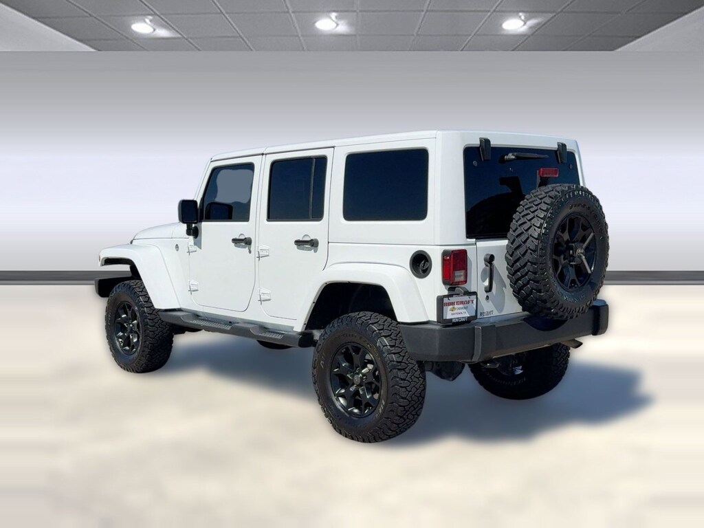 Used 2018 Jeep Wrangler JK Unlimited Sahara 4x4 SUV