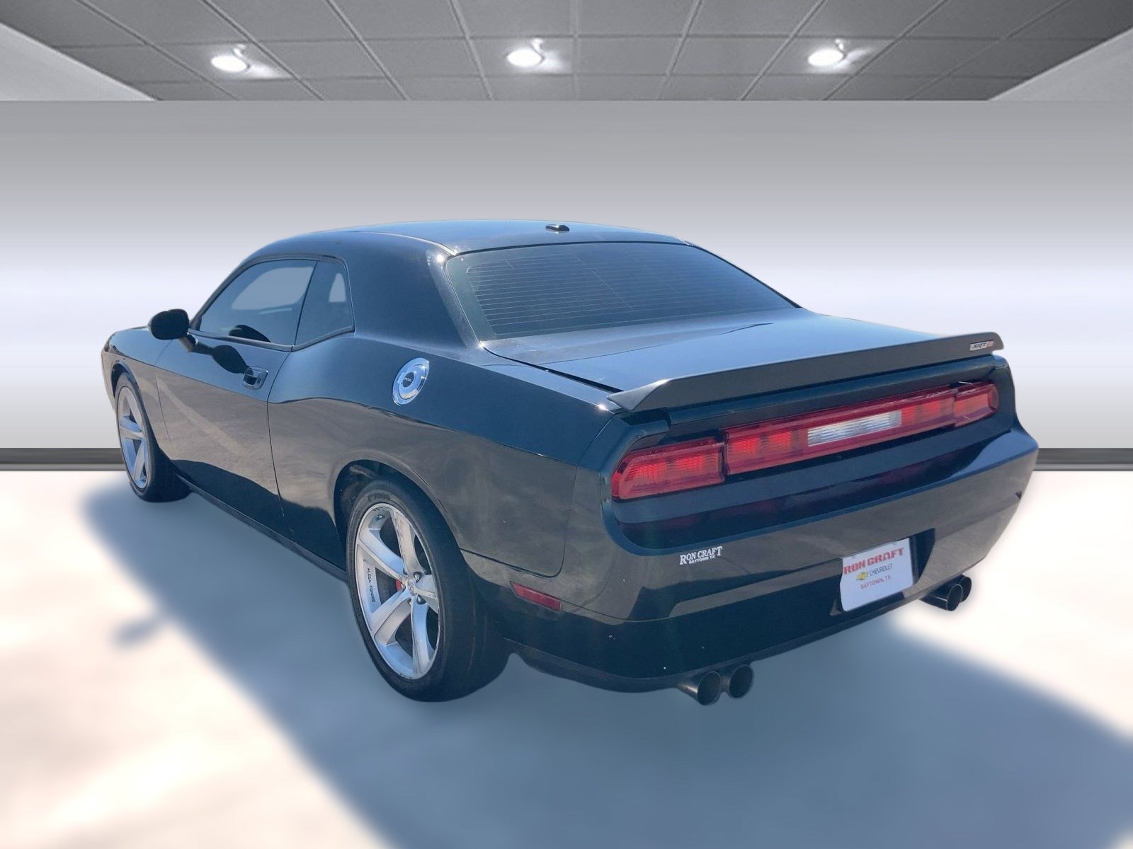 2010 Dodge Challenger SRT8 photo 3