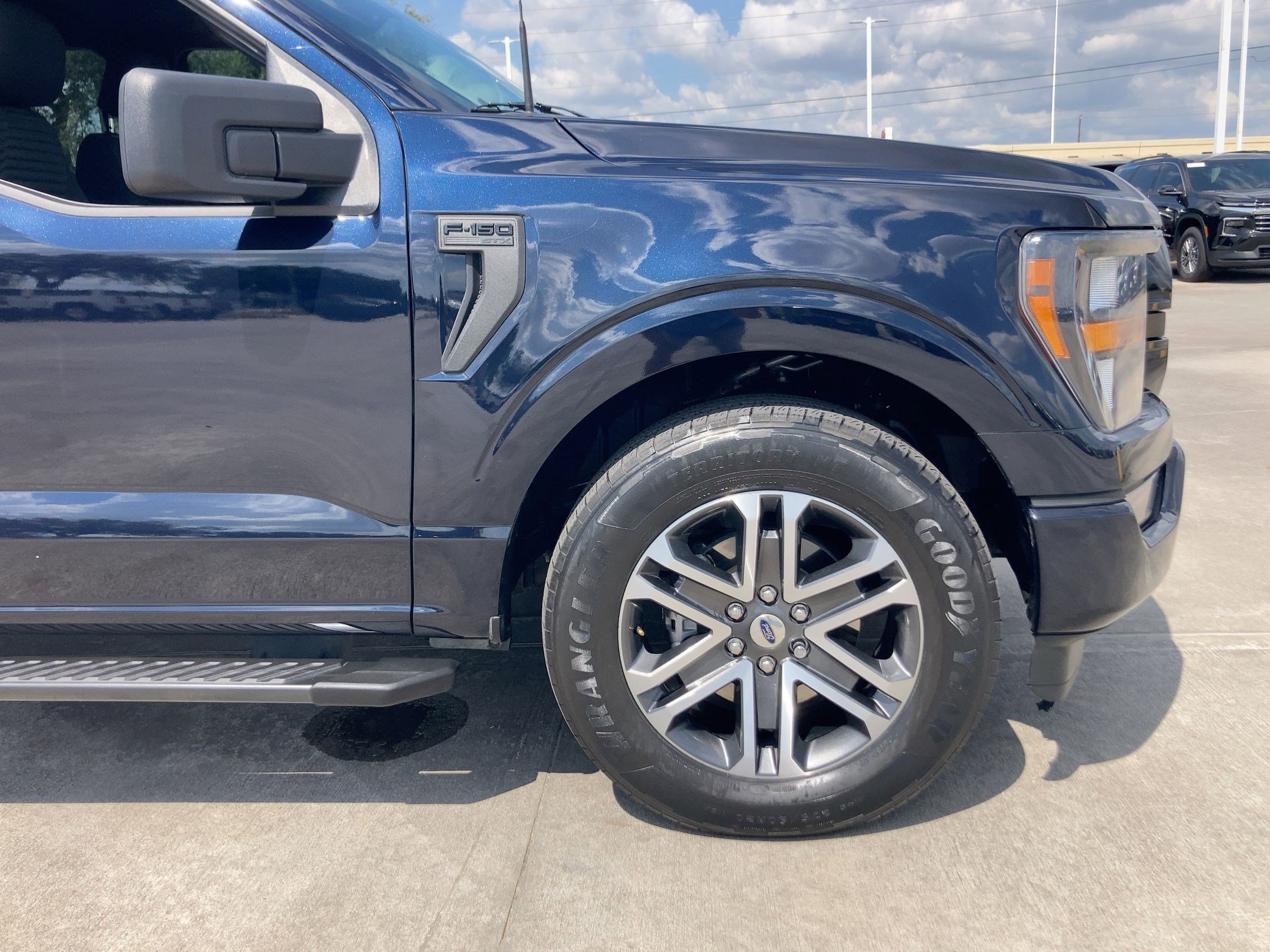 2023 Ford F-150 XL photo 4