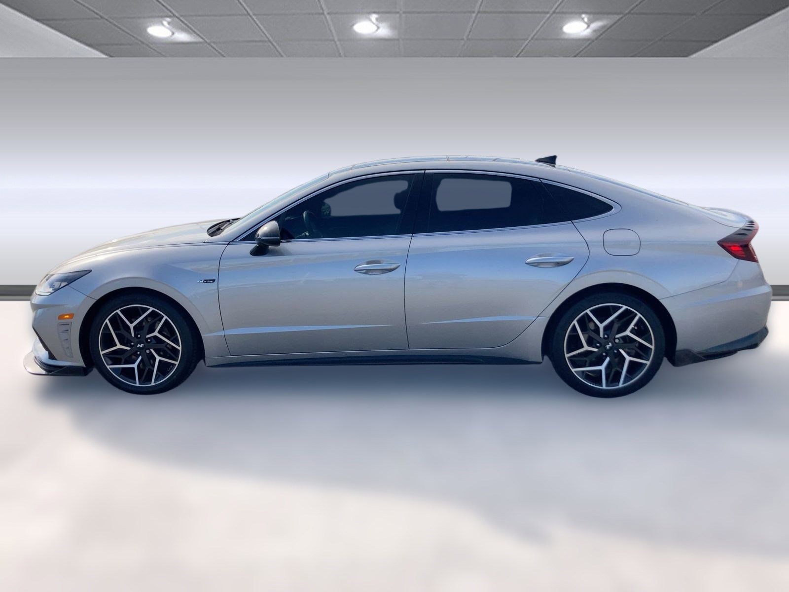2022 Hyundai Sonata N Line photo 2