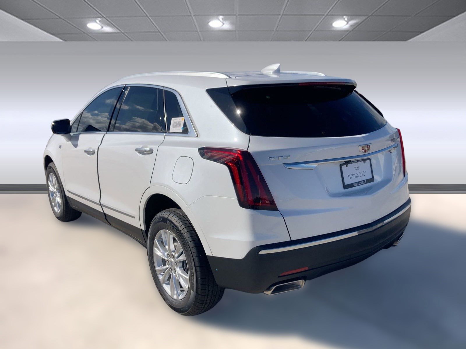 2026 Cadillac XT5 Luxury photo 3