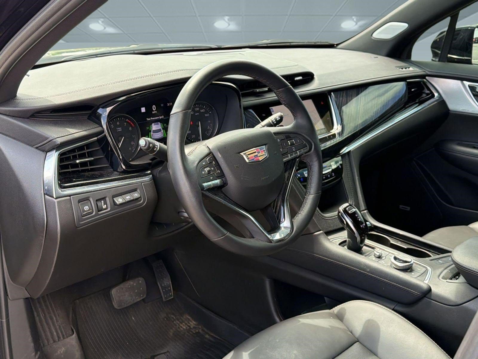 XT6 Premium Luxury SUV