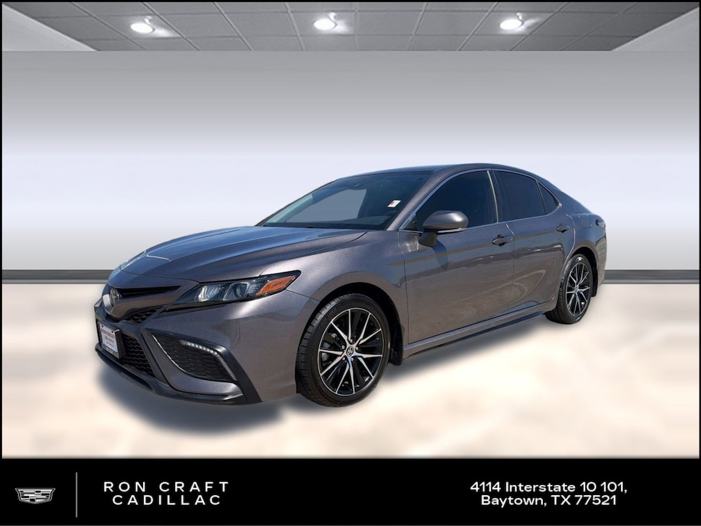 Used 2024 Toyota Camry SE Sedan