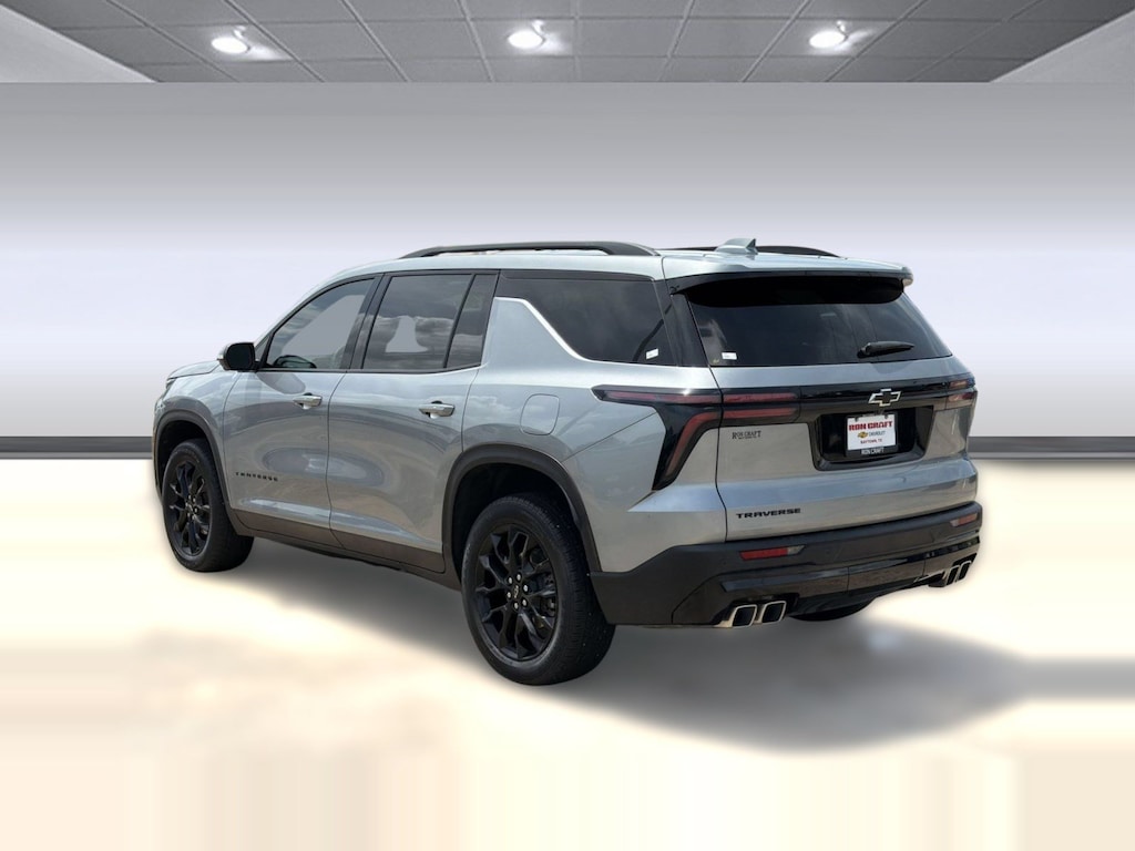 Used 2025 Chevrolet Traverse LT SUV
