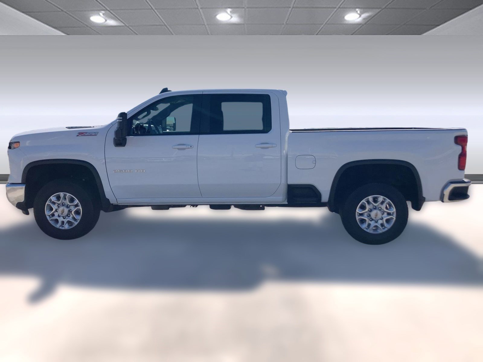 2024 Chevrolet Silverado 2500HD LT photo 2