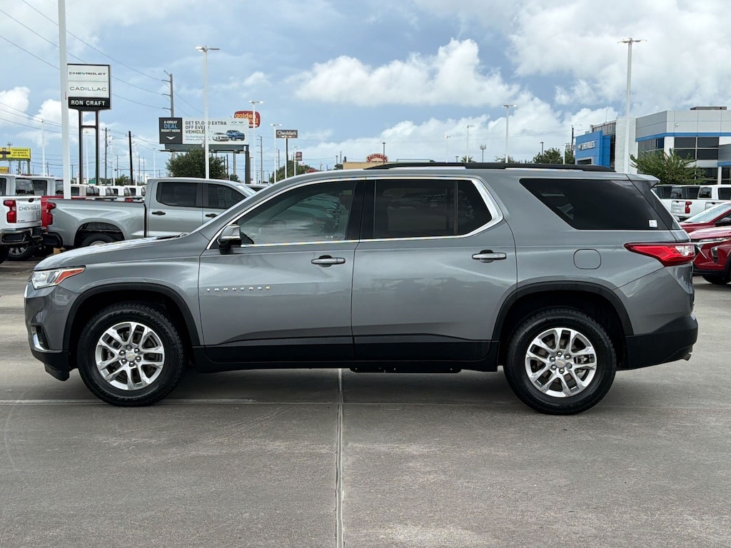 Used 2020 Chevrolet Traverse LT Cloth SUV