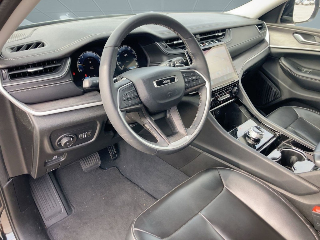 Used 2023 Jeep Grand Cherokee L Limited 4x2 SUV