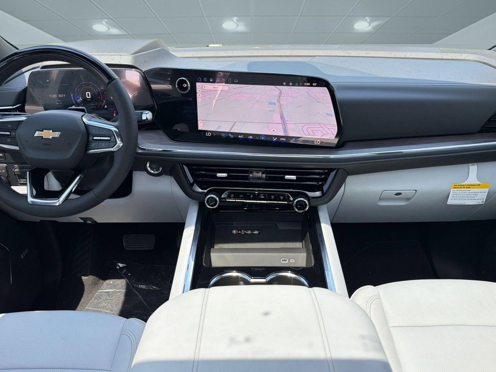2025 Chevrolet Suburban Premier - Photo 15